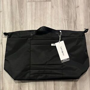 NWT Samsonite UPLIFT Weekender Duffel Black